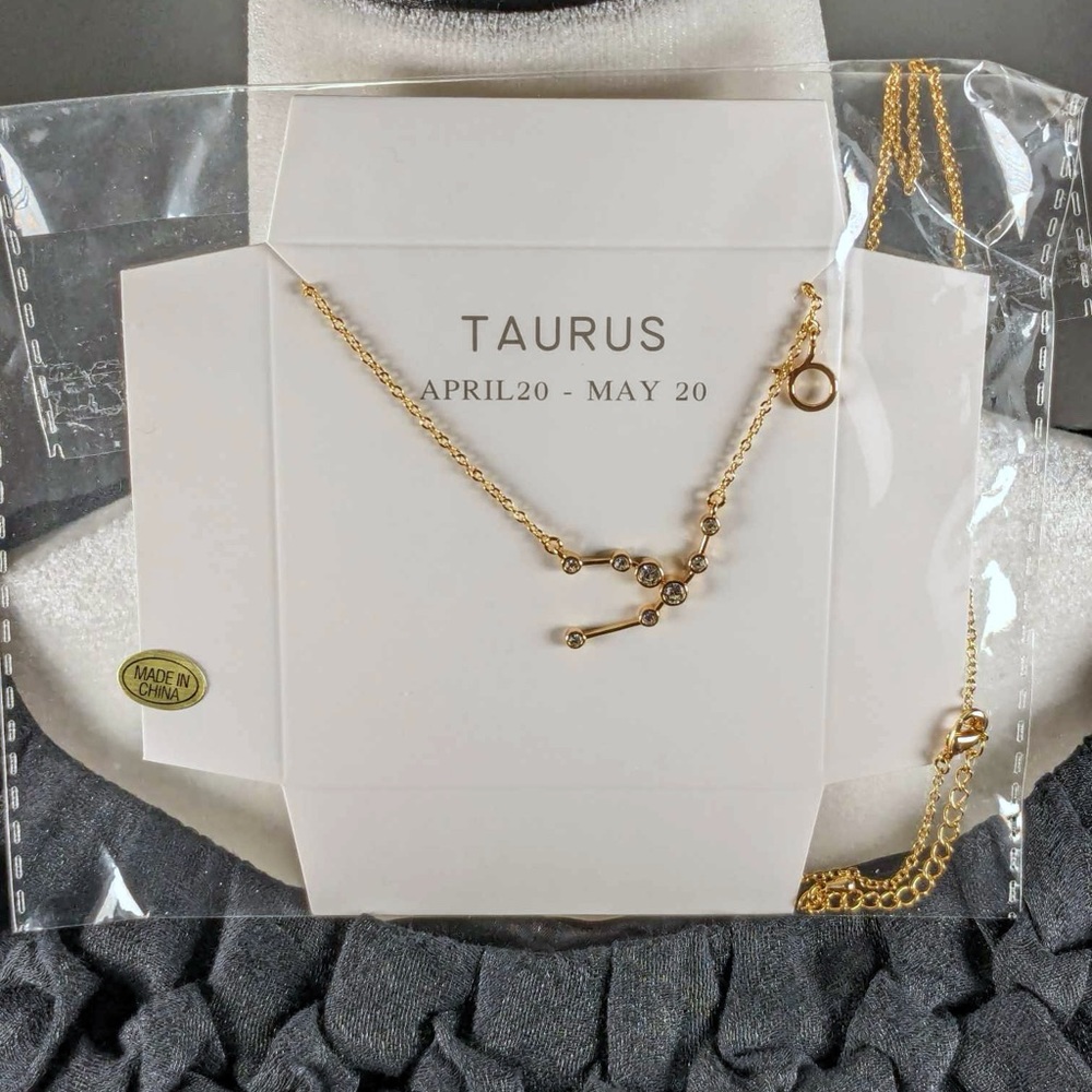 NWT TAURUS constellation necklace - gold plated